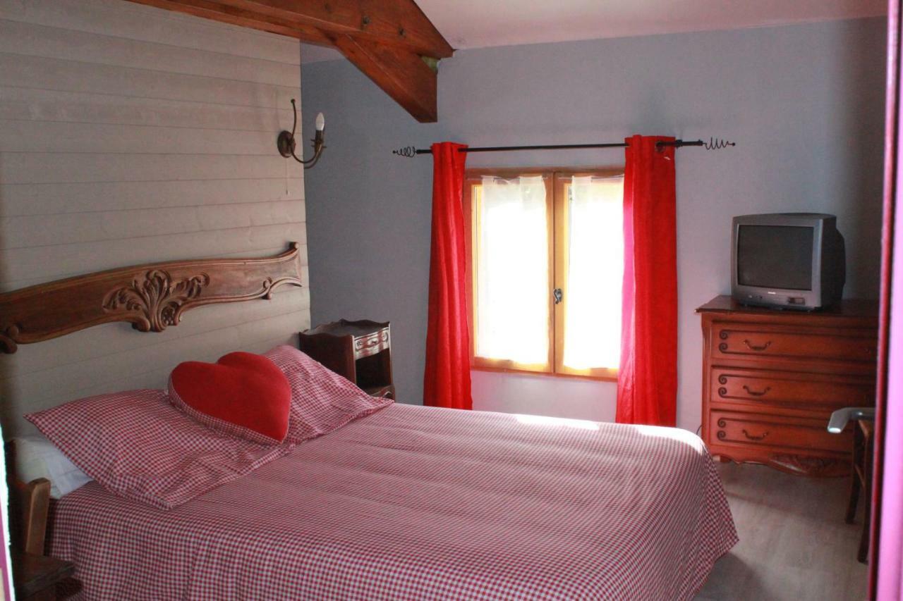 Belle Maison De Montagne Casteil Kültér fotó